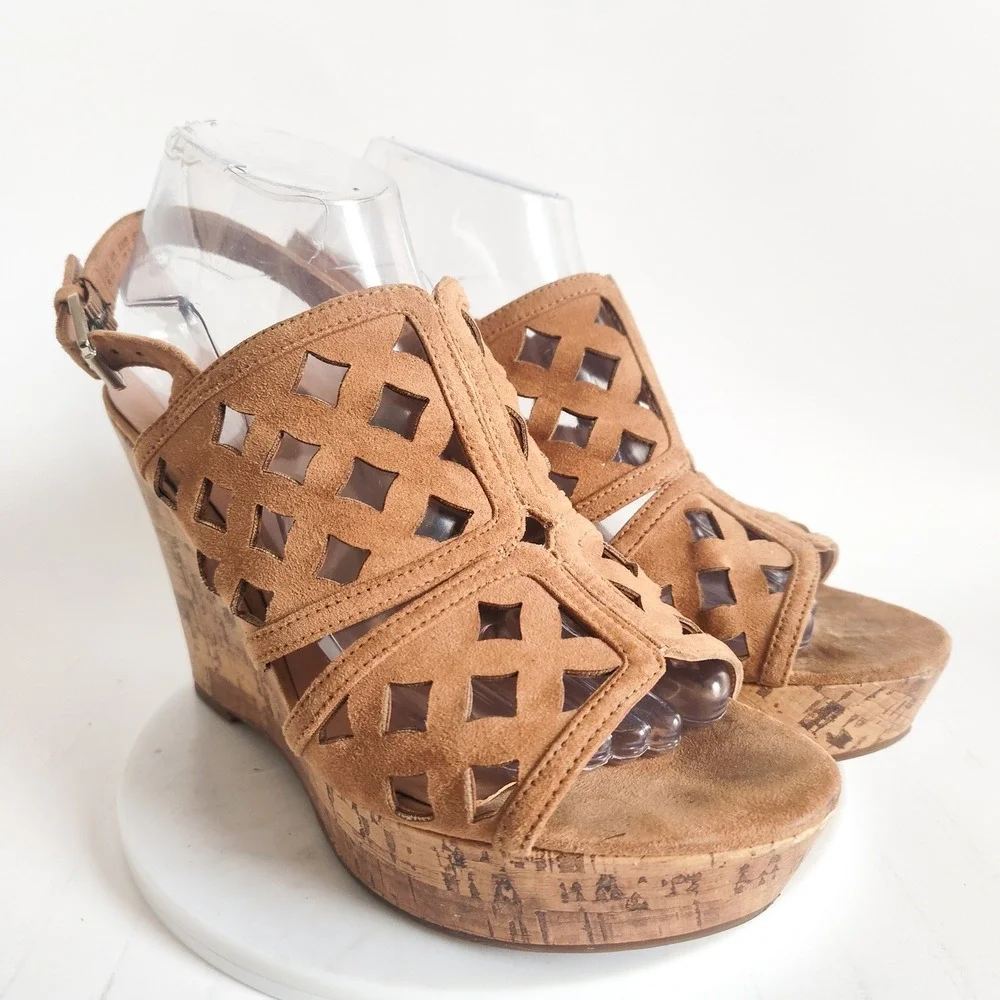 Franco Sarto Sandals Size 9.5 Wedge Platform‎ Shea Tan Faux Suede Laser Cut Cork